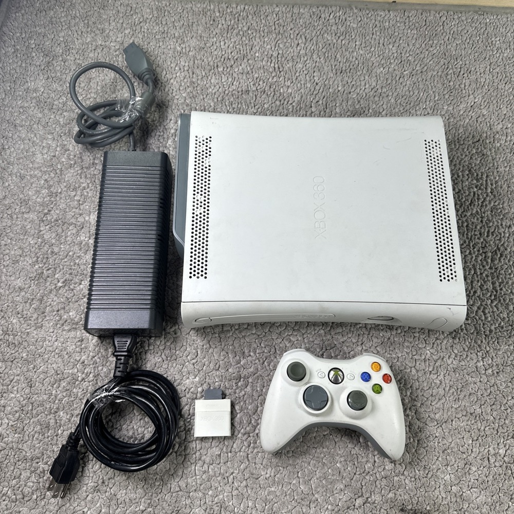 Microsoft Xbox 360 White 20GB Hard Drive Console with Controller* Fully TESTED*